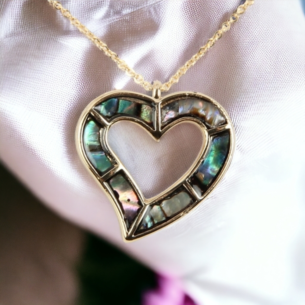 26386 Abalone Open Heart Necklace